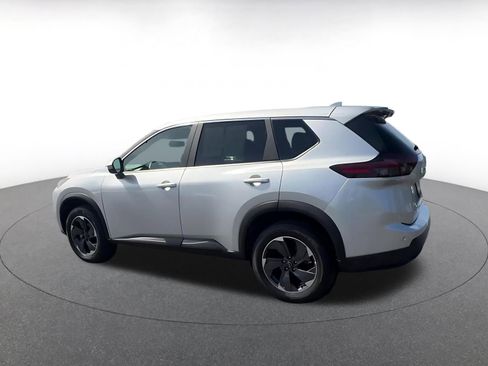 Used 2025 Nissan Rogue SV FWD image 10