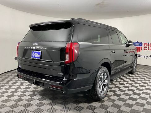 New 2027 Ford Expedition Max Active RWD image 3