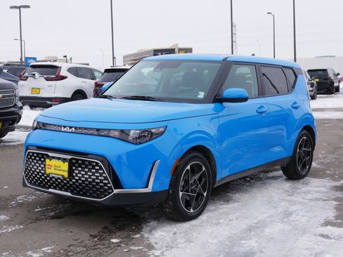 Certified 2024 Kia Soul EX image 3