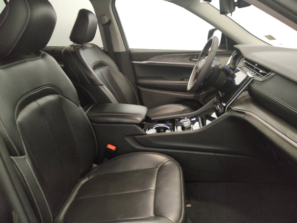 Used 2023 Jeep Grand Cherokee L Limited w/ Luxury Tech Group II AWD/4WD image 21