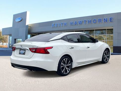 Used 2017 Nissan Maxima 3.5 SL FWD image 6