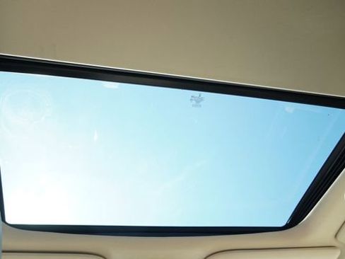 Used 2024 Ford Expedition Limited image 19