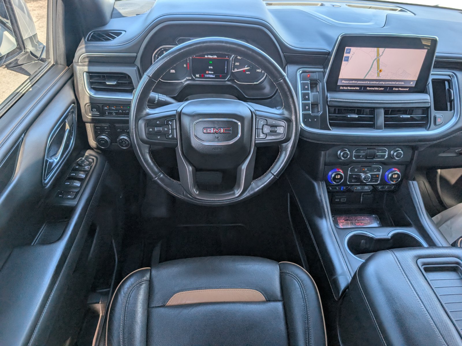 Used 2021 GMC Yukon XL AT4 w/ Rear Media and Nav Package AWD/4WD image 10