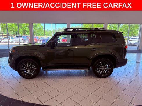 Used 2025 Lexus GX 550 w/ Accessory Package (2T) image 4