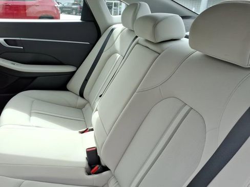 Used 2025 Hyundai Sonata SEL FWD image 16