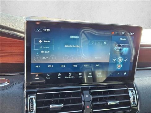 Used 2022 Lincoln Navigator Reserve image 16