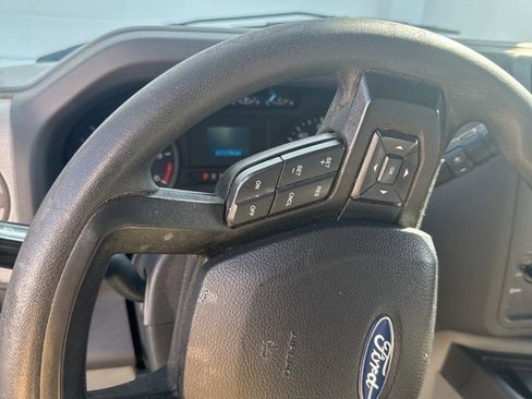 Certified 2022 Ford E-350 and Econoline 350 Super Duty w/ Power Windows & Locks Group image 12