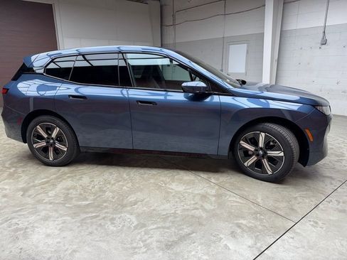 New 2026 BMW iX xDrive45 w/ Premium Package image 6