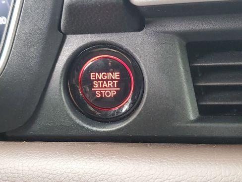 Certified 2023 Honda Pilot Elite image 8