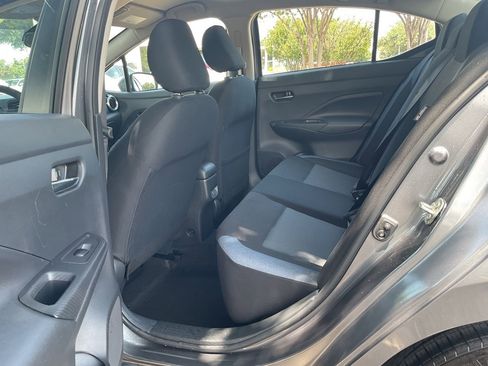 Used 2025 Nissan Versa SV FWD image 9