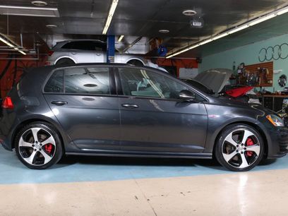 Used 2017 Volkswagen GTI SE