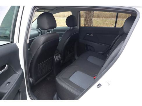 Used 2015 Kia Sportage LX image 7