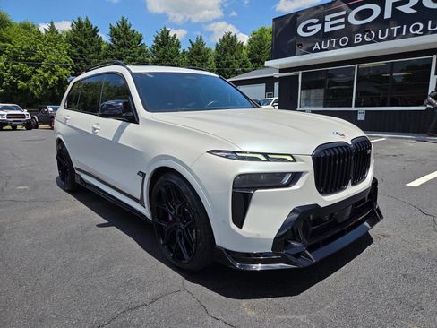 Used 2023 BMW X7 M60i w/ Executive Package AWD/4WD image 3
