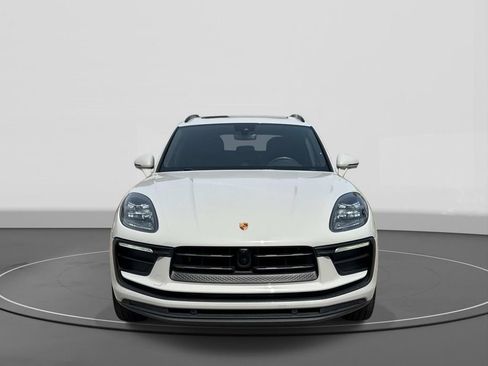 Used 2024 Porsche Macan AWD/4WD image 2