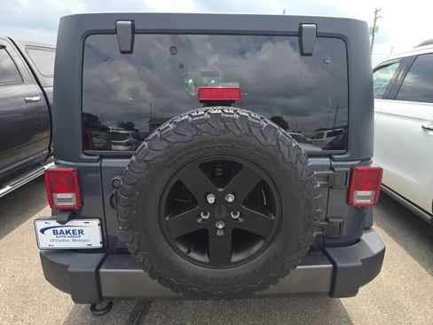Used 2017 Jeep Wrangler Unlimited Sport AWD/4WD image 5