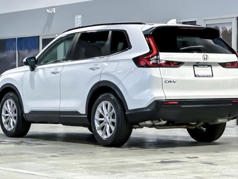 Certified 2023 Honda CR-V EX image 3