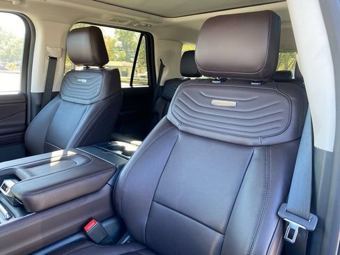 New 2025 Ford Expedition Platinum w/ Platinum Ultimate Package AWD/4WD image 11
