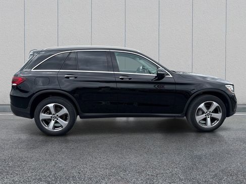 Used 2022 Mercedes-Benz GLC 300 4MATIC w/ Premium Package Lite image 8