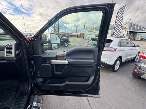 Used 2017 Ford F350 Lariat w/ Lariat Ultimate Package image 23