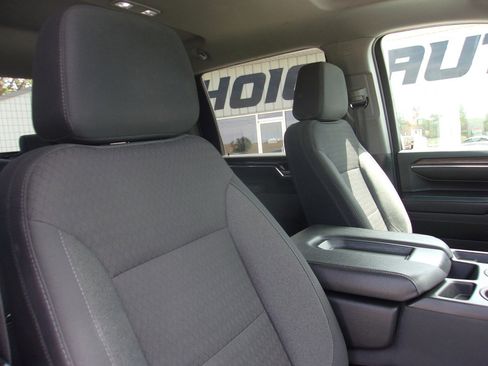 Used 2024 Chevrolet Silverado 2500 LT AWD/4WD image 13