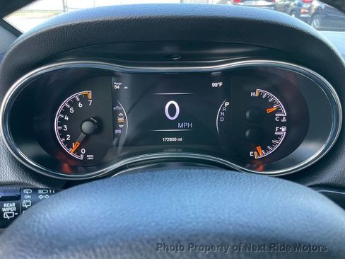 Used 2018 Jeep Grand Cherokee Altitude image 21