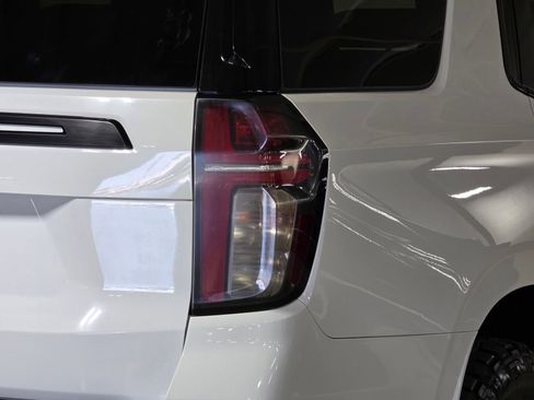 Used 2023 Chevrolet Tahoe Z71 AWD/4WD image 13