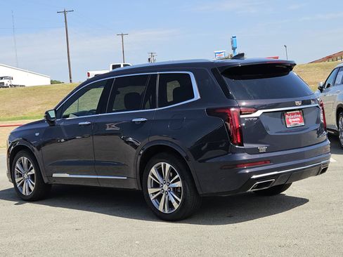 Used 2024 Cadillac XT6 Premium Luxury FWD image 6