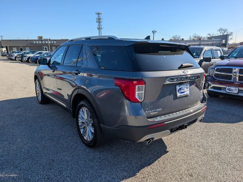Certified 2022 Ford Explorer Limited w/ Limited Technology Package image 5