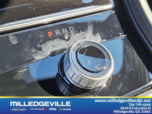 New 2025 Jeep Grand Cherokee Limited w/ Black Appearance Package image 24