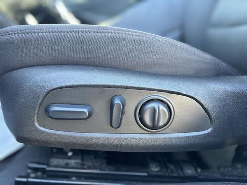 Used 2024 Chevrolet Malibu LT image 12