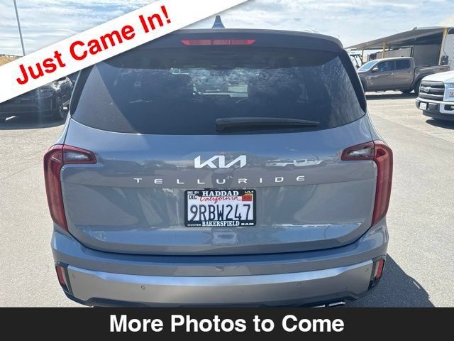 Used 2024 Kia Telluride S w/ S Sunroof Package FWD image 4
