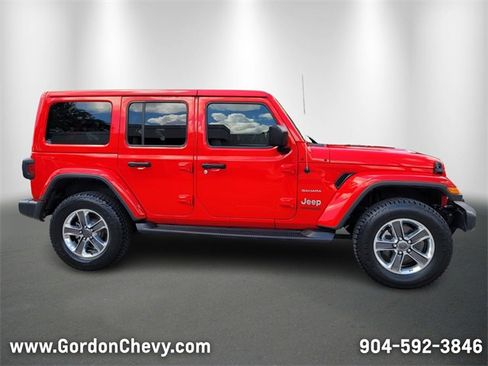 Used 2022 Jeep Wrangler Unlimited Sahara image 7