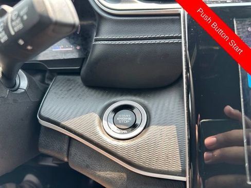 Used 2023 Jeep Grand Cherokee Altitude AWD/4WD image 34