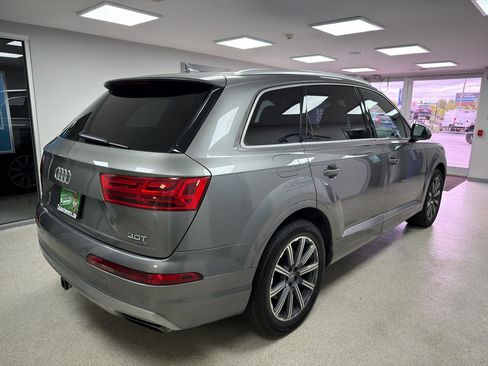 Used 2017 Audi Q7 3.0T Prestige AWD/4WD image 3