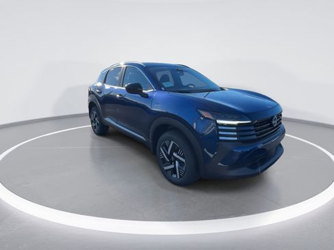 New 2026 Nissan Kicks SV image 2