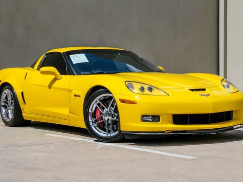 Used 2008 Chevrolet Corvette Z06 w/ Preferred Equipment Group image 6