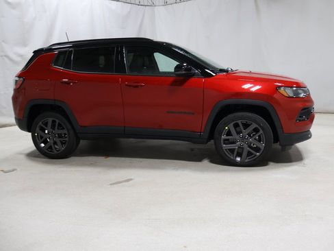 New 2026 Jeep Compass Limited image 8