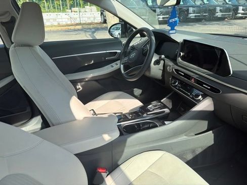 Used 2023 Hyundai Sonata SEL w/ Convenience Package FWD image 10