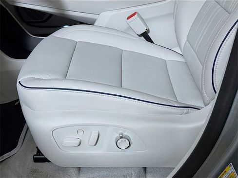 New 2026 Buick Enclave Avenir w/ Super Cruise Package image 17