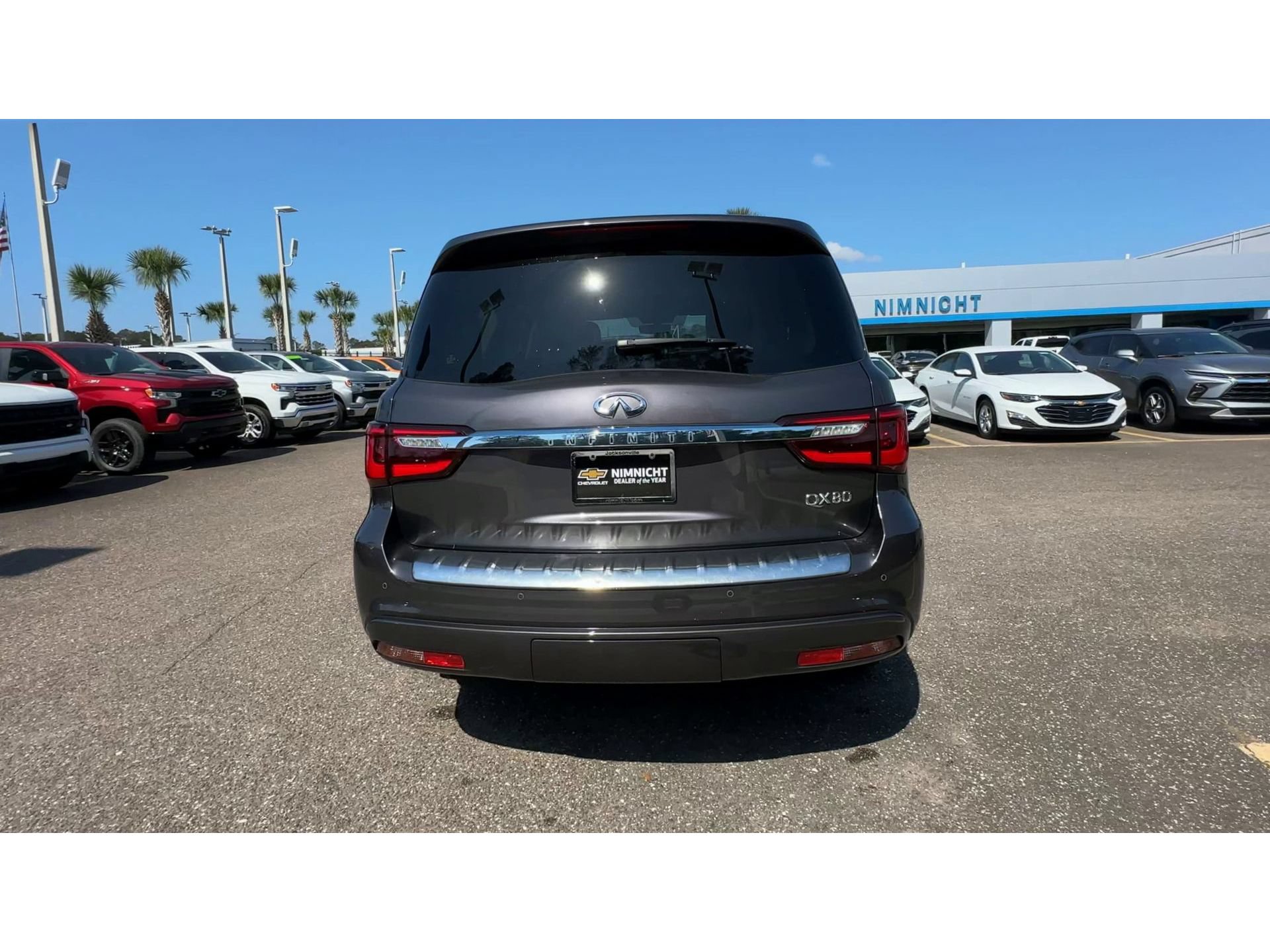 Used 2024 INFINITI QX80 Luxe RWD image 3
