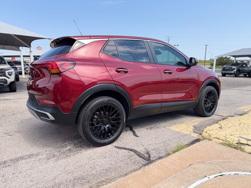 Used 2024 Buick Encore GX Preferred w/ Advanced Technology Package AWD/4WD image 4