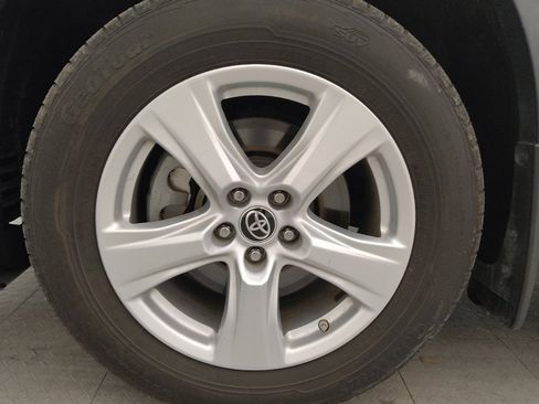 Used 2022 Toyota Highlander L image 31