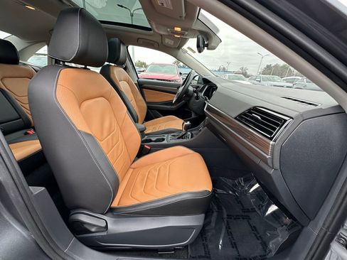 Used 2024 Volkswagen Jetta SEL image 22