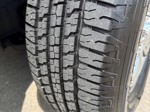 Used 2014 Ford F150 XLT w/ XLT Chrome Package image 24