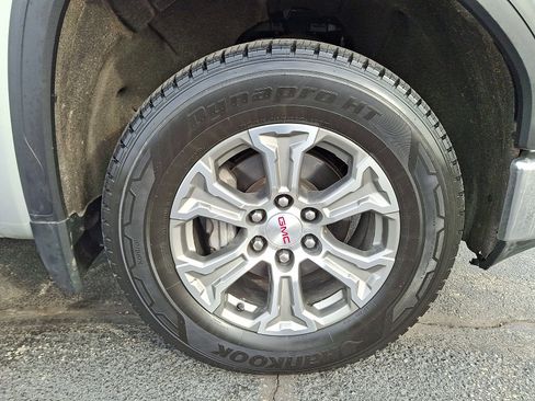 Certified 2021 GMC Sierra 1500 SLE w/ X31 Off-Road Package image 9