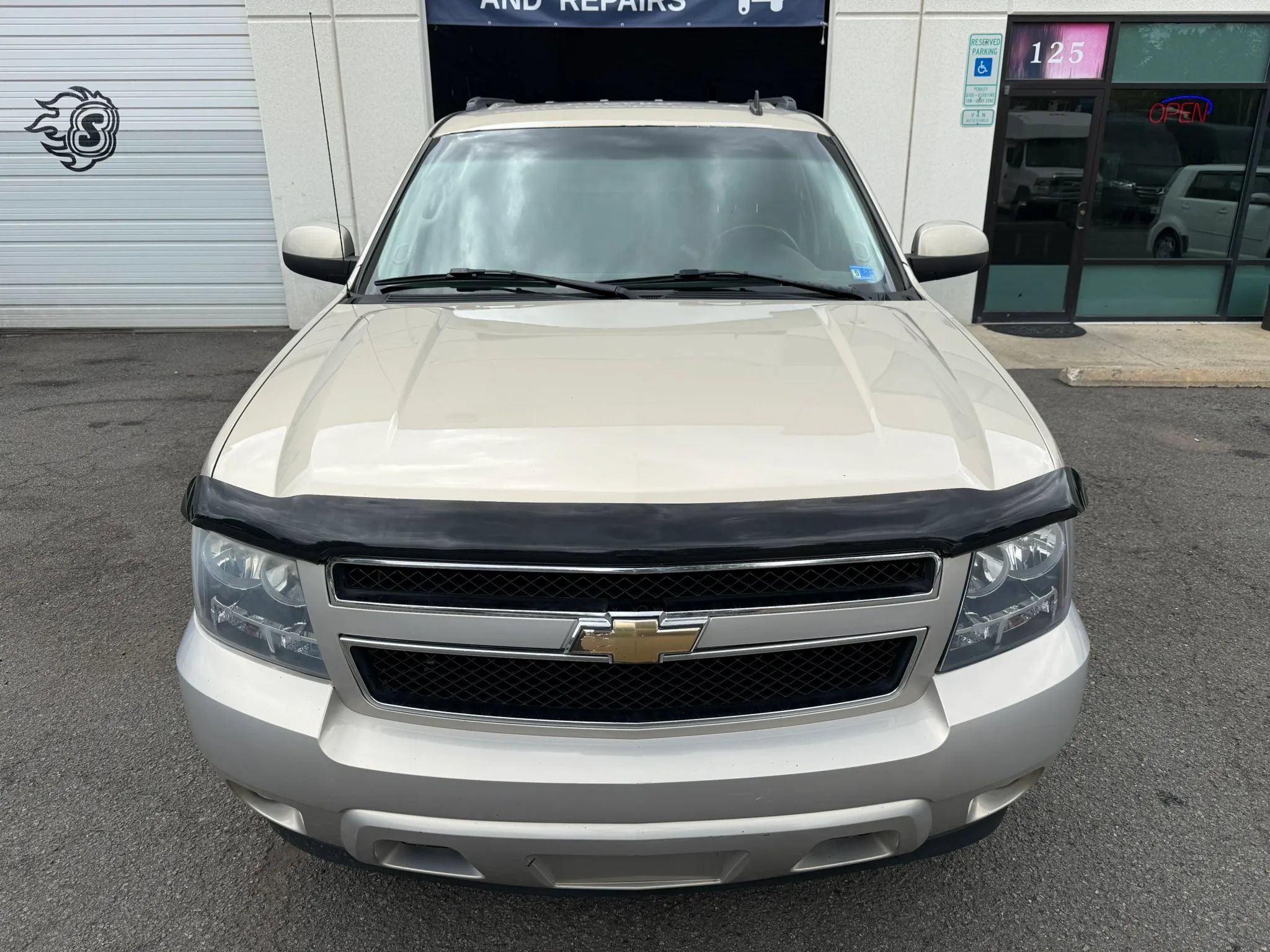 Used 2008 Chevrolet Avalanche LT AWD/4WD image 7