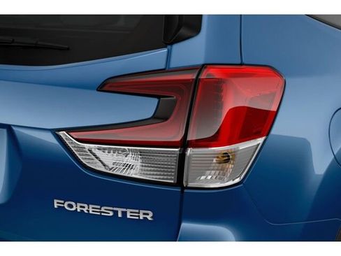 Used 2023 Subaru Forester Premium image 13