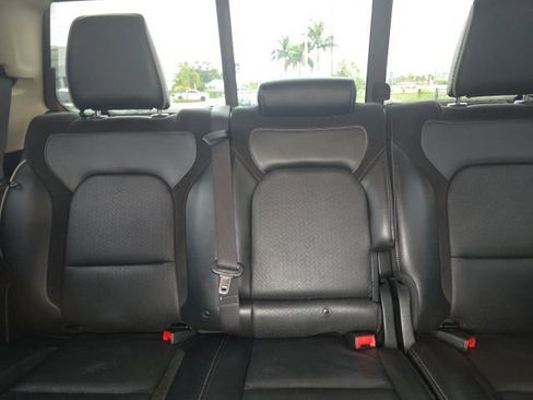 Used 2020 RAM 1500 Laramie AWD/4WD image 17