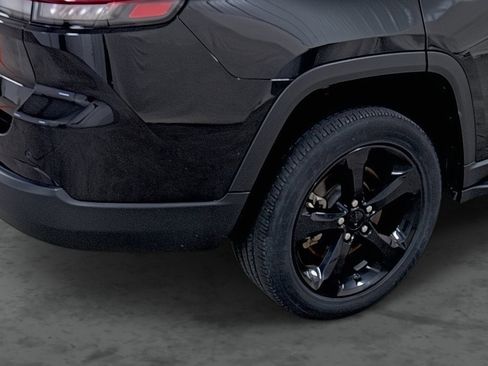 Used 2022 Jeep Grand Cherokee L Laredo AWD/4WD image 12
