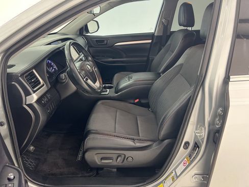 Used 2018 Toyota Highlander Plus image 16
